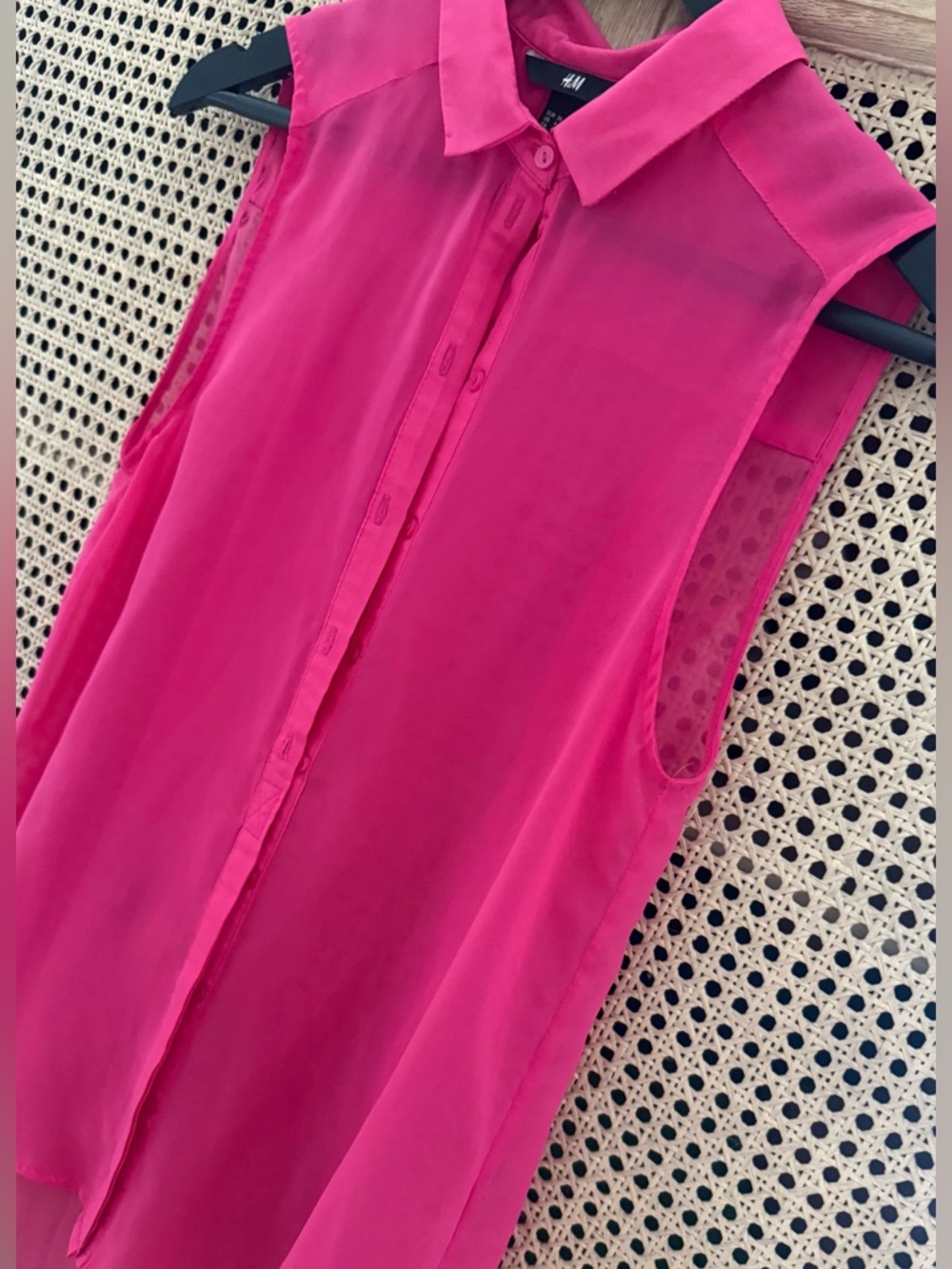 H&M Sheer Sleeveless Button-Up Blouse in Vibrant Pink